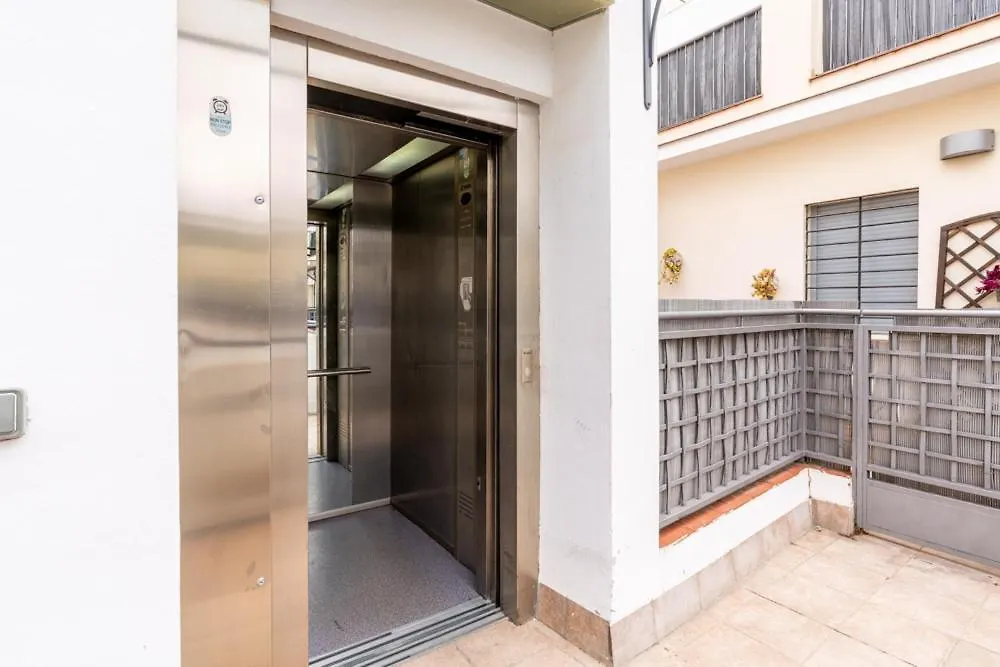 Alf8 Apartamento En Triana Con Dos Terrazas Siviglia 0*,  Spagna