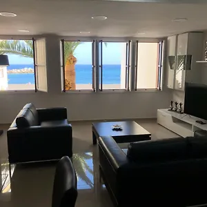 https://luxury-sea-house-casa-del-mar.in-canary-islands.com